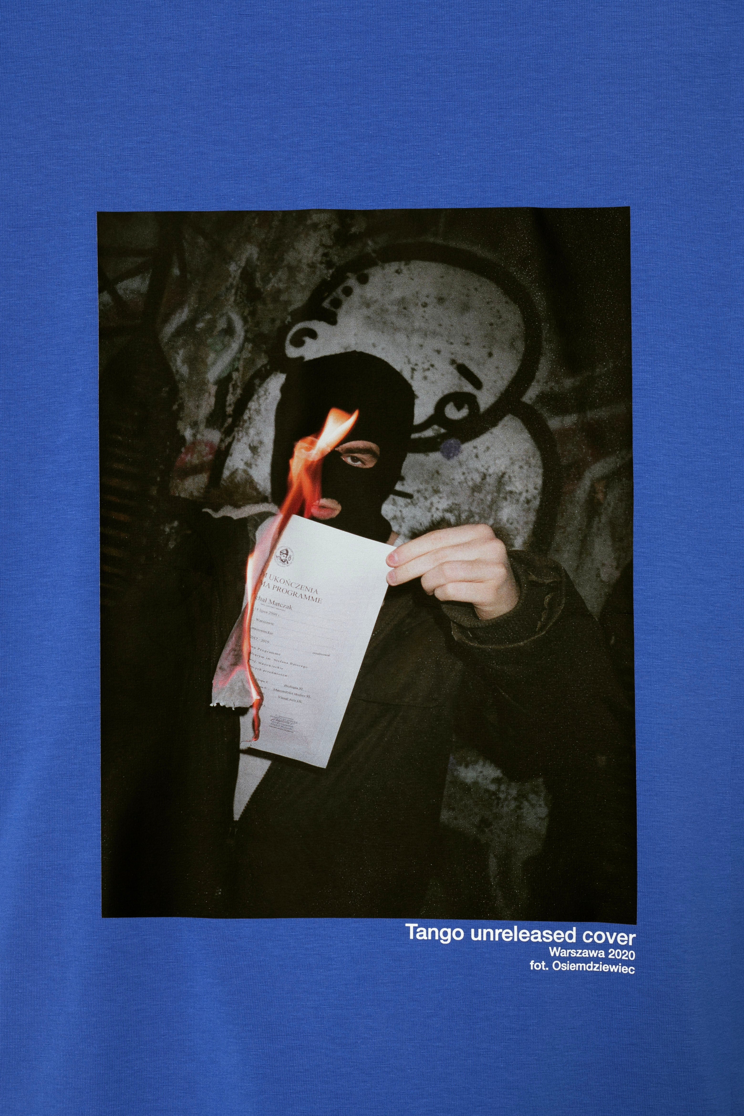 BLUE T-SHIRT